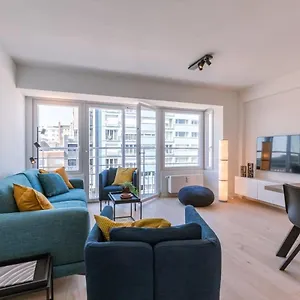 https://lovely-apartment-with-lateral-sea-view.bruges-hotels.info